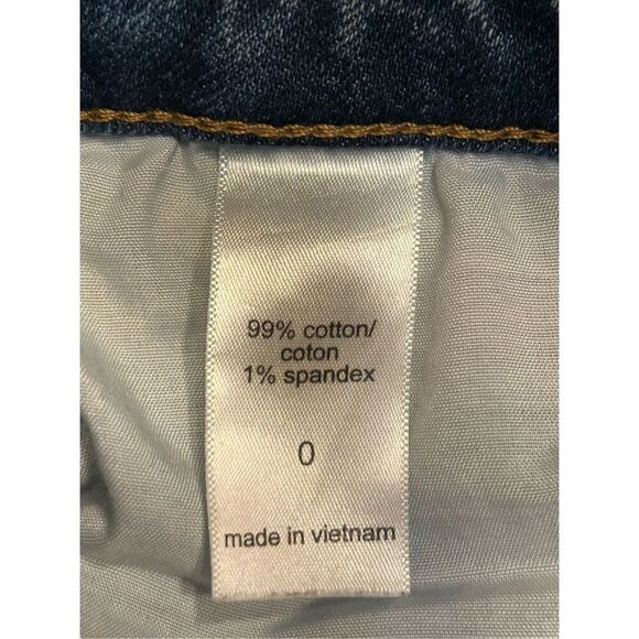 Maurices jeans size 0 distressed stretchy raw hems (0392)￼ - Picture 8 of 8